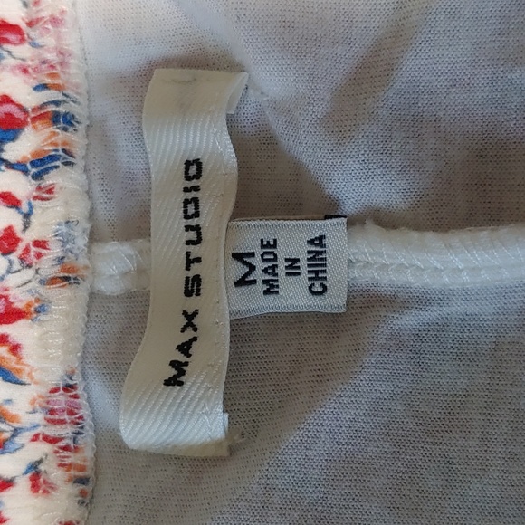 Max Studio Skirt Size: M✨️ Moving end of January 2025! Everything must go✨️ - Picture 4 of 9